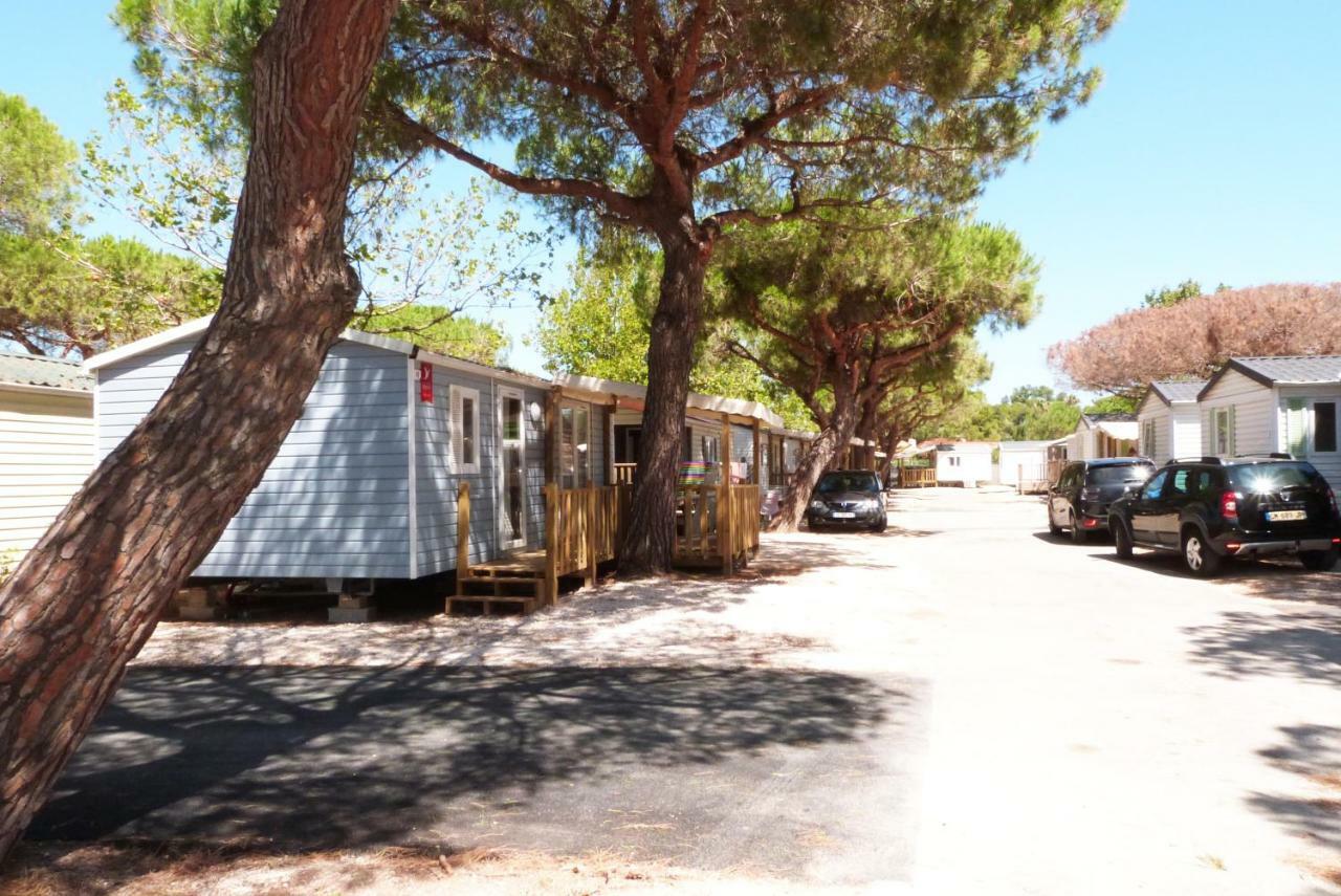 Camping La Bergerie Plage Hyeres Exterior photo
